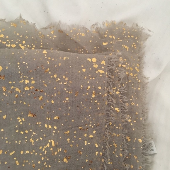 Stone with gray speckled scarf from Spun Subtle - Picture 4 of 4